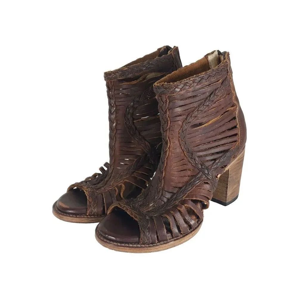 FREEBIRD BY STEVEN Women's Bella US 7M Brown Leather Distressed Caged Booties